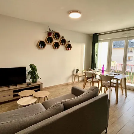 Heze Yourhosthelper *